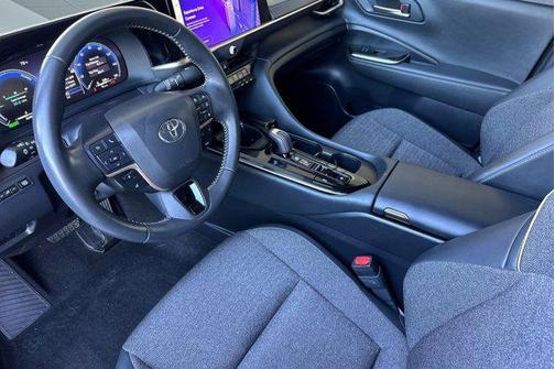 Oxygen White 2024 Toyota Crown XLE