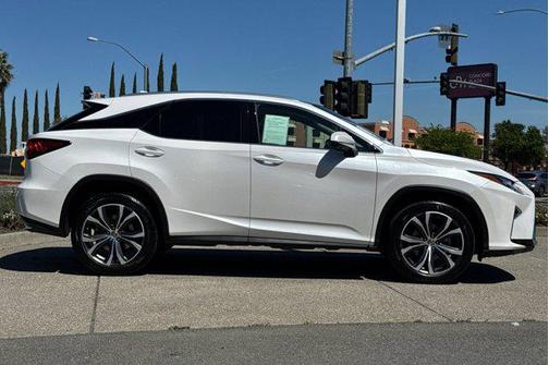 Eminent White Pearl 2017 Lexus RX 350 Base