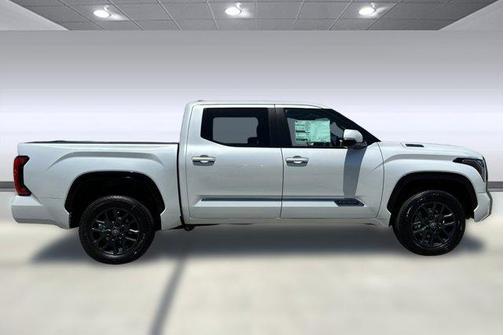 2025 Toyota Tundra Hybrid Platinum