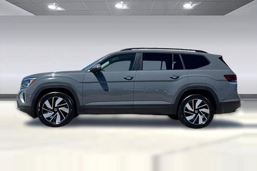 Pure Gray 2026 Volkswagen Atlas 2.0T SE w/Technology 4MOTION