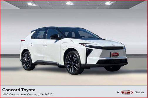 Wind Chill Pearl/Midnight Black Metallic 2026 Toyota bZ Limited