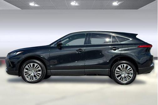 2022 Toyota Venza XLE