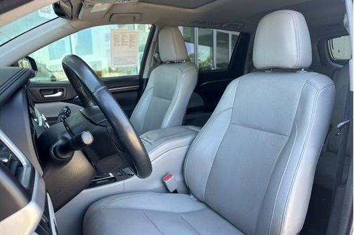 2015 Toyota Highlander Limited