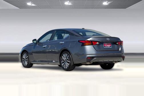 Gun Metallic 2025 Nissan Altima SV FWD