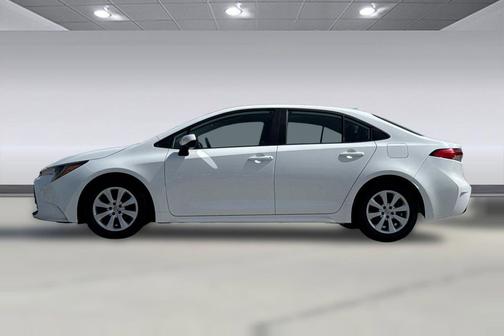 Ice Cap 2024 Toyota Corolla LE