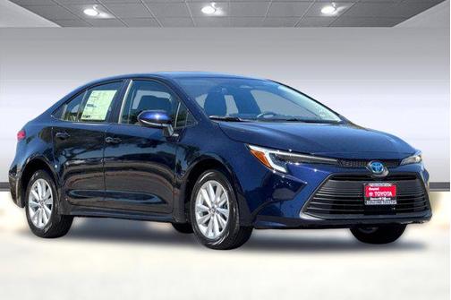 2025 Toyota Corolla Hybrid LE