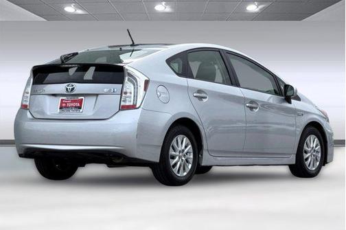 2014 Toyota Prius Plug-in Base