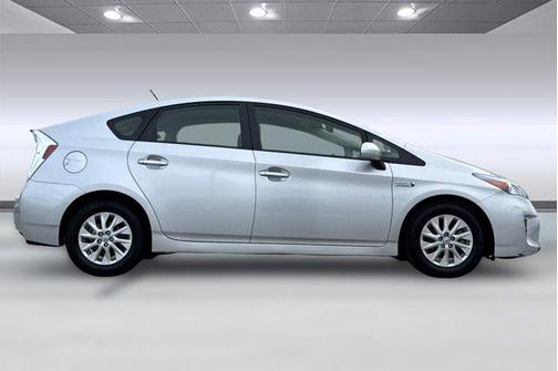 2014 Toyota Prius Plug-in Base