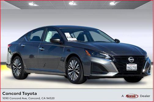 2025 Nissan Altima SV FWD