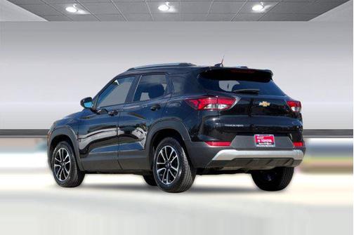 Mosaic Black Metallic 2025 Chevrolet Trailblazer LT