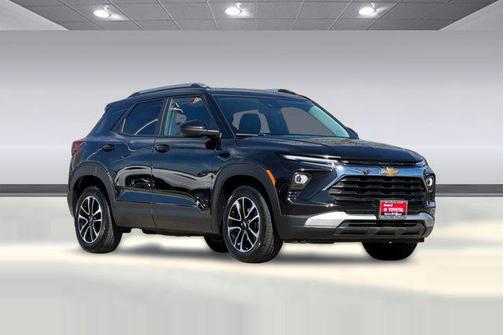 Mosaic Black Metallic 2025 Chevrolet Trailblazer LT