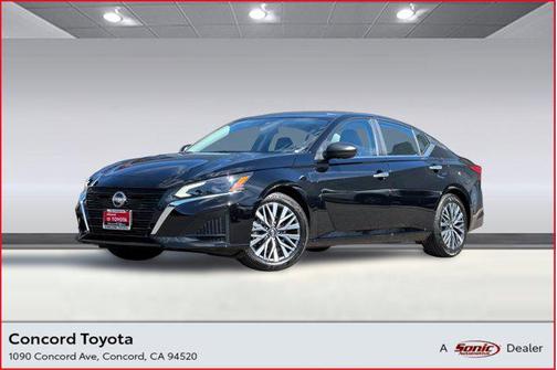 Super Black 2025 Nissan Altima SV FWD