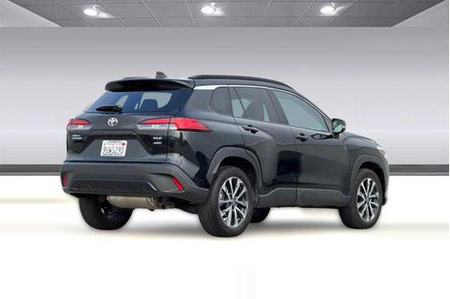 2025 Toyota Corolla Cross XLE