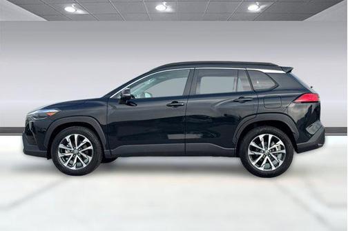 2025 Toyota Corolla Cross XLE
