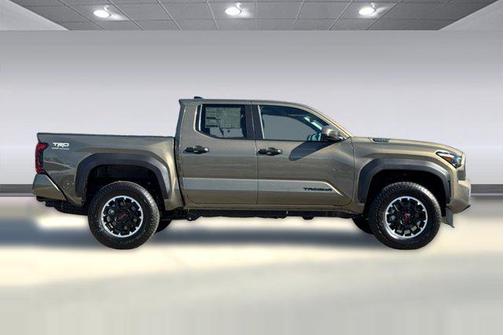 2026 Toyota Tacoma Hybrid TRD Off Road