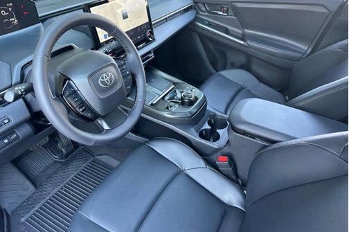 Wind Chill Pearl/Midnight Black Metallic 2026 Toyota bZ XLE