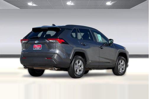 2022 Toyota RAV4 Hybrid LE