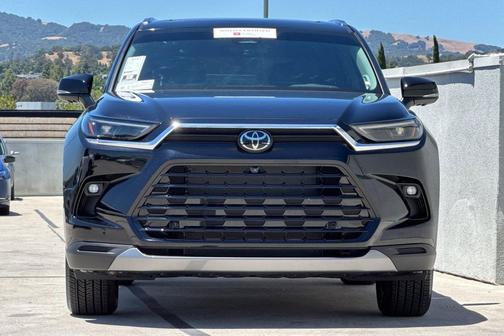Midnight Black Metallic 2024 Toyota Grand Highlander Platinum