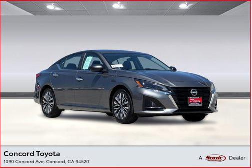 Gun Metallic 2025 Nissan Altima SV FWD