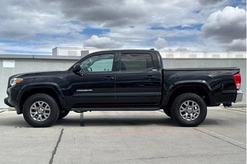 2017 Toyota Tacoma SR5