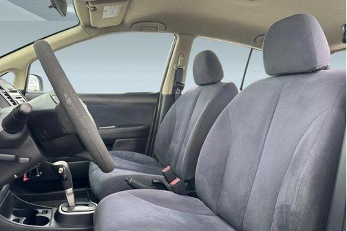 Magnetic Gray Metallic 2009 Nissan Versa 1.8 S