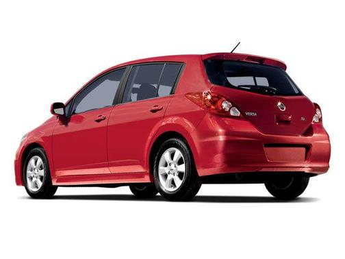Magnetic Gray Metallic 2009 Nissan Versa 1.8 S
