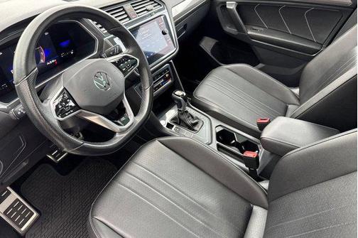 2022 Volkswagen Tiguan 2.0T SE R-Line Black