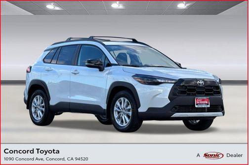 2026 Toyota Corolla Cross LE