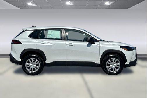 Wind Chill Pearl 2026 Toyota Corolla Cross L