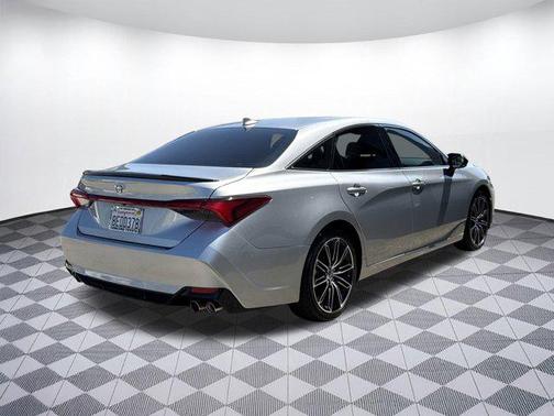 2019 Toyota Avalon XSE