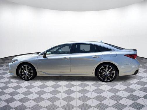 2019 Toyota Avalon XSE