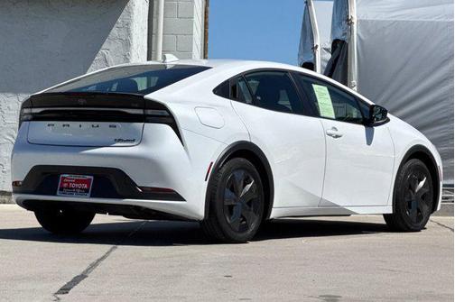 2024 Toyota Prius Prime SE