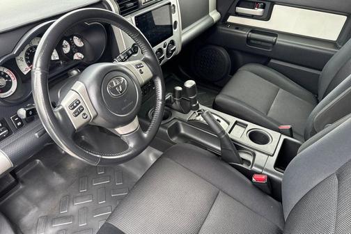 Iceberg 2014 Toyota FJ Cruiser Base