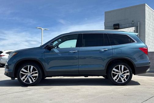 Blue 2016 Honda Pilot Touring