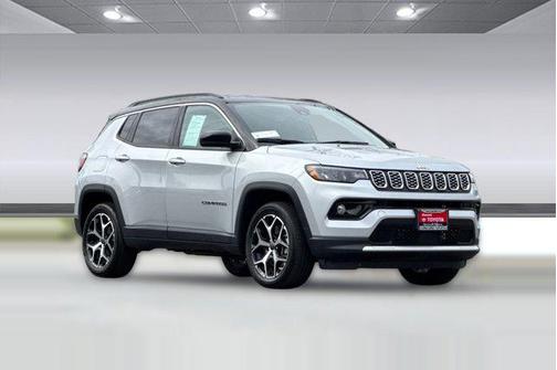 Silver Zynith Metallic Clearcoat 2025 Jeep Compass Limited