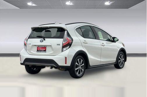 White 2019 Toyota Prius L