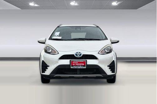 White 2019 Toyota Prius L