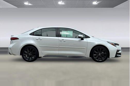 Wind Chill Pearl 2024 Toyota Corolla XSE