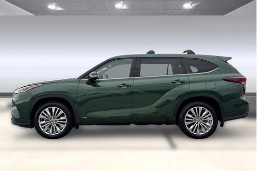 2024 Toyota Highlander Hybrid Platinum