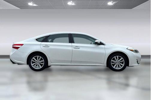 2014 Toyota Avalon XLE