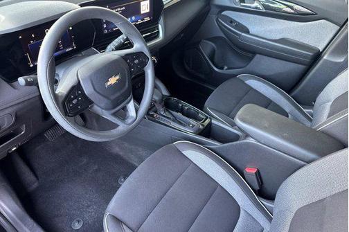 Mosaic Black Metallic 2025 Chevrolet Trailblazer LT