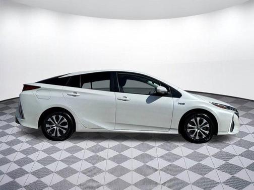 2022 Toyota Prius Prime LE