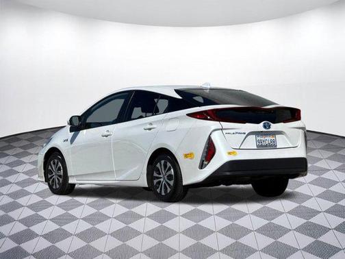 2022 Toyota Prius Prime LE