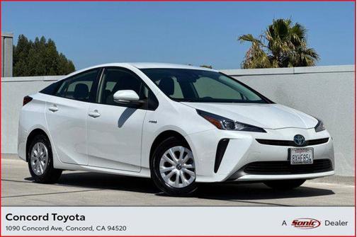 2022 Toyota Prius L