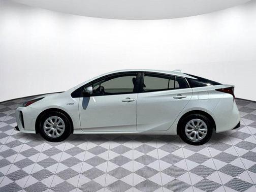 2022 Toyota Prius L