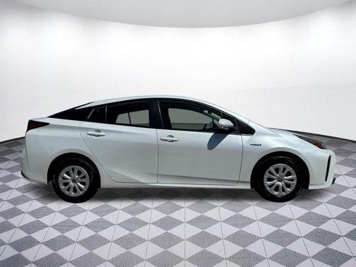 2022 Toyota Prius L