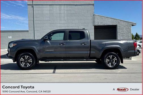 2017 Toyota Tacoma TRD Sport