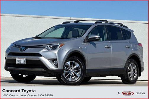 2017 Toyota RAV4 Hybrid SE