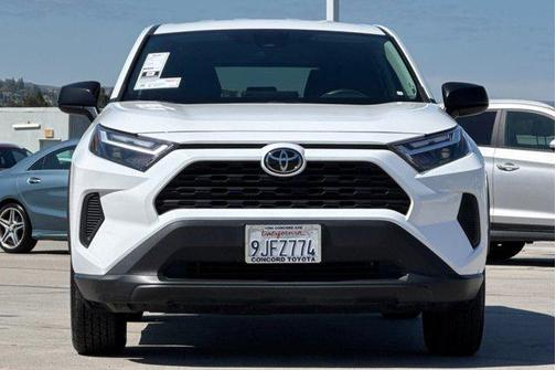 2024 Toyota RAV4 LE