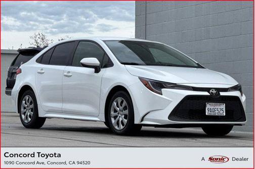 2022 Toyota Corolla LE